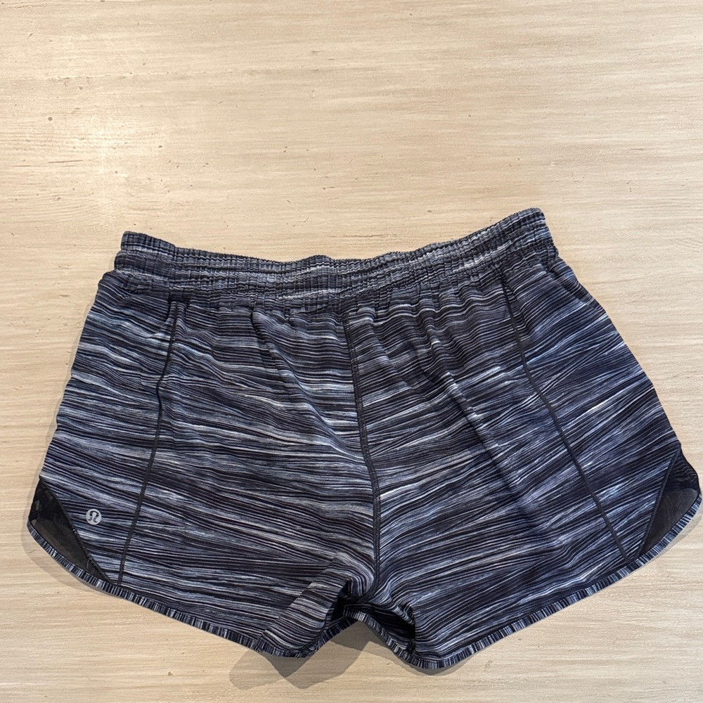 LULULEMON HOTTY HOT 4 INCH SHORT